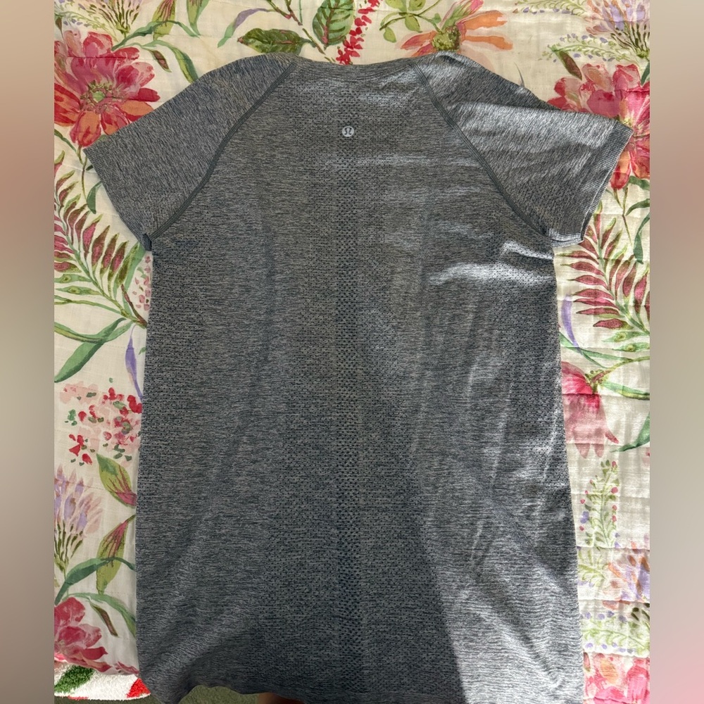 Lululemon Swiftly Tech Short Sleeve
